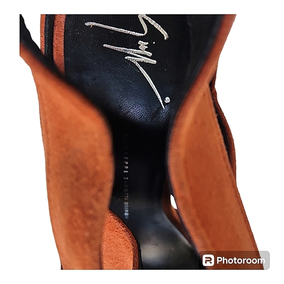 Giuseppe Zanotti Suede Heels - Picture 6 of 14